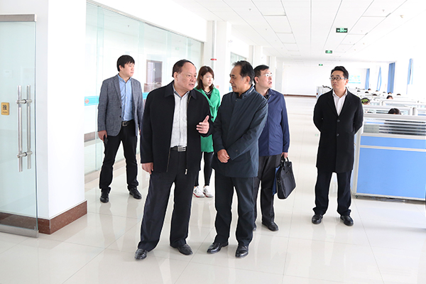 Warmly Welcome Beijing Expert Hu Changquan And His Entourage To Visit China Coal Group