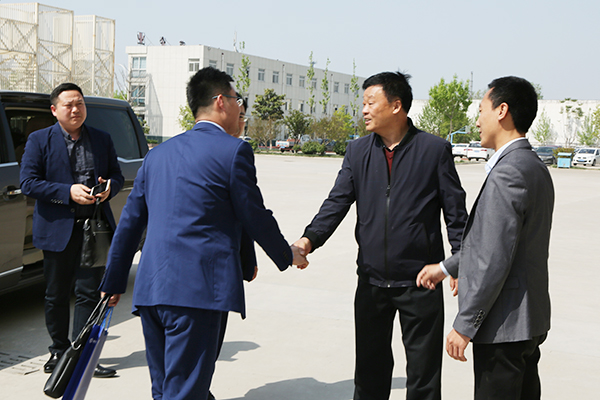 Warmly Welcome Shandong Provincial Industry And Commerce Federation Private Economic Legal Service Experts To Visit The China Coal Group