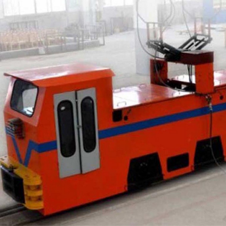 The Cause Of The Mechanical Travel Of The Electric Locomotive In Series