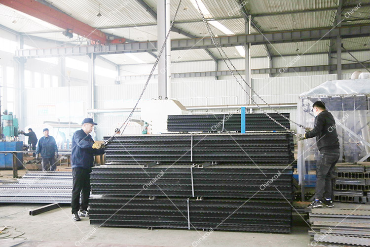 China Coal Group Sent A Batch Of Metal Roof Beams To Liupanshui, Guizhou Province