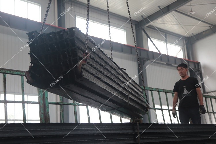 China Coal Group Sent A Batch Of Metal Roof Beams To Dalian Port