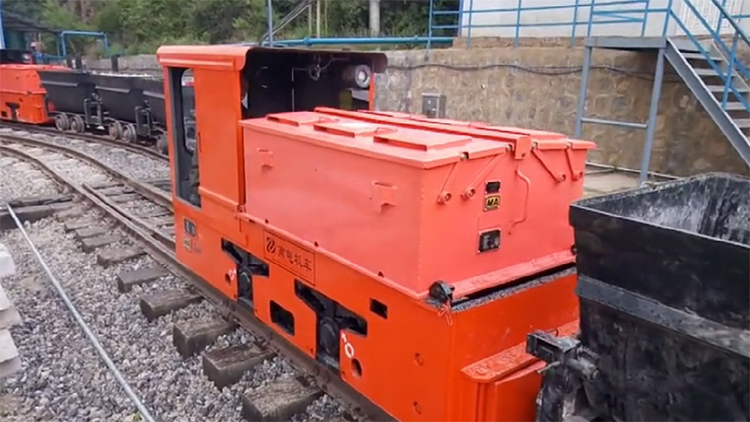 How To Solve The Problem Of Heating And Burning Of Battery Locomotive